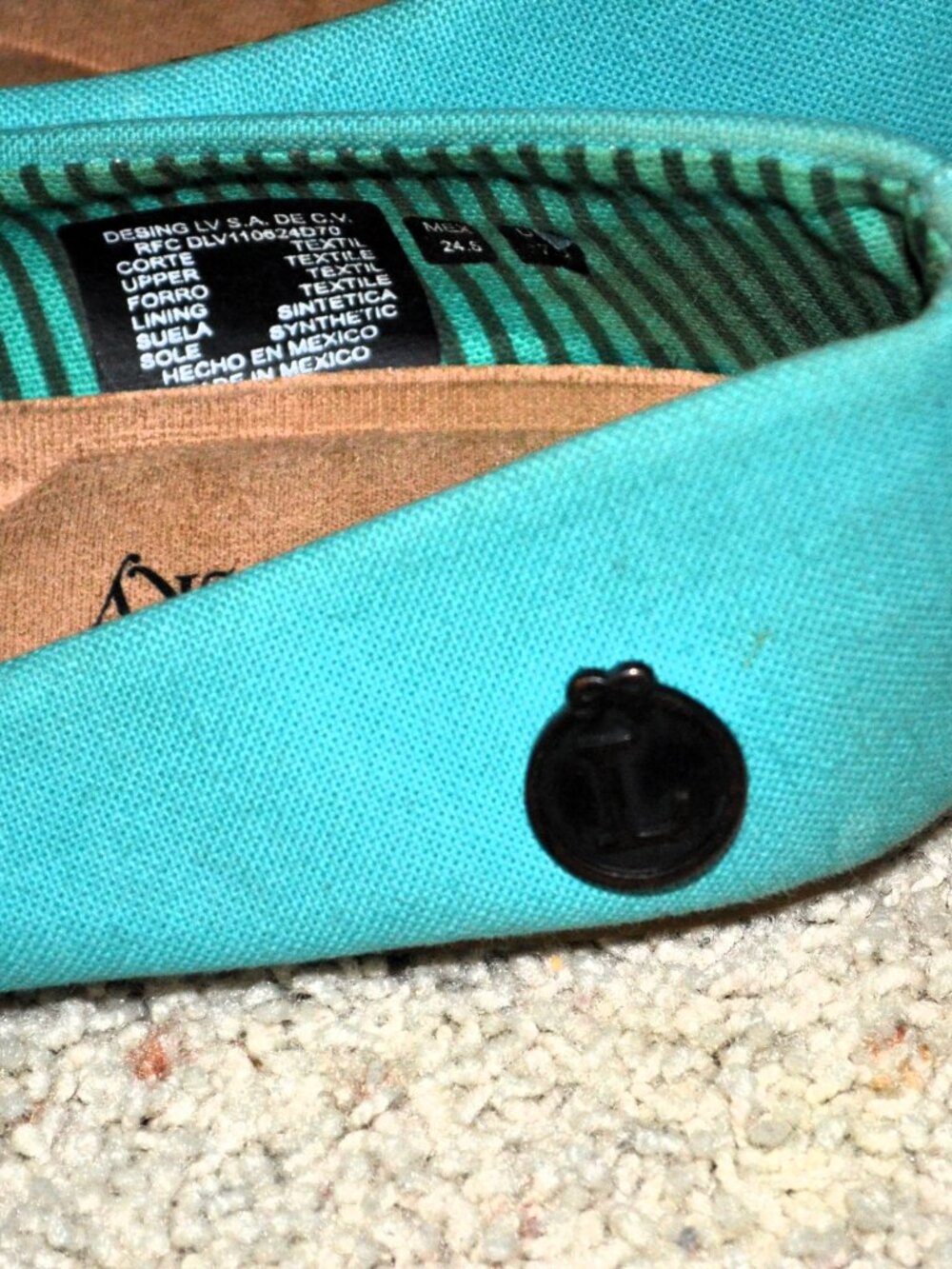Beach Please Flats - Picture 2 of 4
